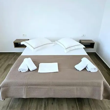 Ambelas Getaways Himare Exterior photo