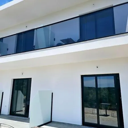 Ambelas Getaways Himare Exterior photo