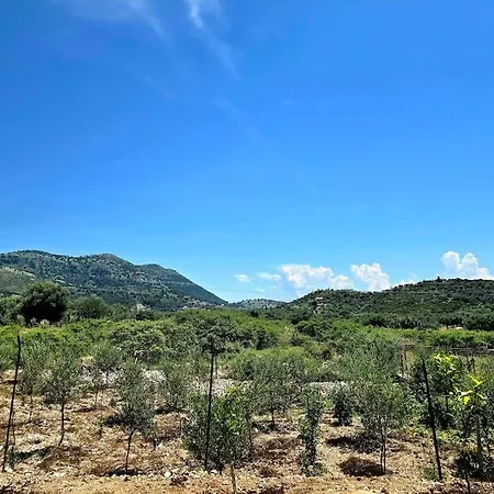 Ambelas Getaways Himare Exterior photo