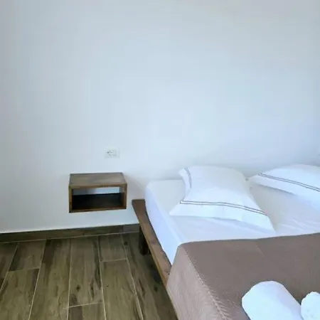 Ambelas Getaways Himare Exterior photo