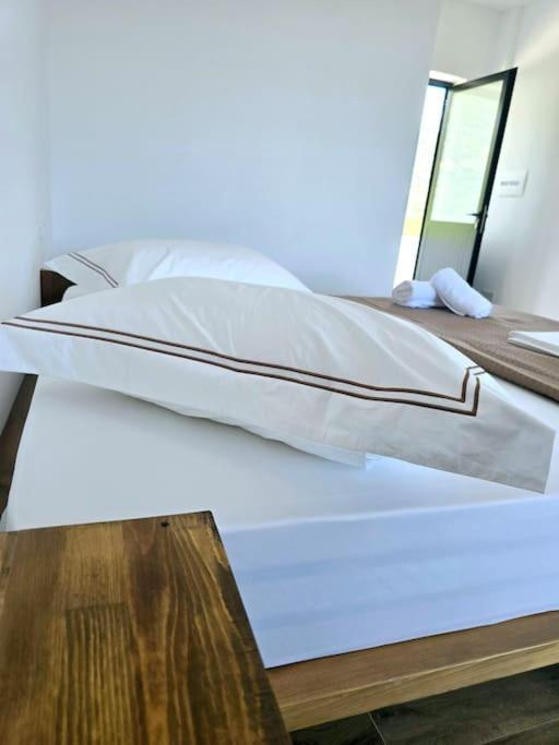 Ambelas Getaways Himara